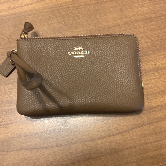 Coach Wristlet - Picture 5 of 6